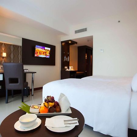Best Western The Lagoon Hotel Μανάντο Εξωτερικό φωτογραφία